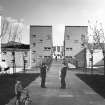 Cumbernauld, Abronhill 4.
View of two- and four-storey blocks at South end of pedestrian bridge.