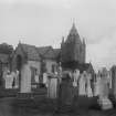 Edinburgh, Kirk Loan, Corstorphine Parish Church.
General view through the graveyard.