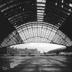 Glasgow, St. Enoch Station, interior.
General view of East arch in North train shed.