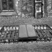 General view of type of mortsafe in Greyfriars Churchyard
Inv.fig. 204