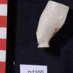 Clay pipe bowl, D7200 (HXD 016). Scale in centimetres.