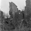 Ruined walls, Aberdour Castle
