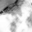 Oblique aerial view centred on the cropmarks of the possible unenclosed settlement, and rig, taken from the SSW.