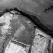 Arrat's Mill, oblique aerial view, taken from the NW, centred on the cropmarks of an unenclosed settlement, souterrains and pit-circles.