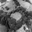 Tocherknowe, oblique aerial view, taken from the SSW, centred on the cropmarks of a Roman fortlet.