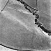 Lindean, oblique aerial view, taken from the NW, centred on the cropmark of a settlement.