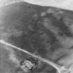 Chesterhouse Hill, oblique aerial view, taken from the SW, centred on the cropmarks of a possible settlement and a pit-alignment.