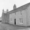 General view of front of 1-2 Braeheads, Banff.