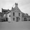 General view of West Pier Tavern, Bo'ness, from NE.