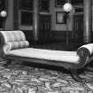 Interior.
Principal floor, gallery, view of chaise longue.