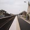 General vieww from S down centre of station, showing both platforms