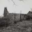 Mull, Pennyghael, steading.
View from WNW showing bank barn.