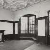 Glasgow, 2 Lancaster Crescent, interior.
General view of East apartment on the ground floor, from West. Decorative plasterwork around windows and plaster pendents on ceiling.