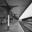 Detail of column and support brackets on Platform 1