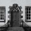 Inveraray, Front Street, house of Neil Gillies.
Detail of entrance doorway.