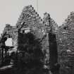 Castle Stalker.
Detail of wall head, showing gables.