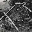 Clachadow, Glen Lonan, Cruck Cottage.
View of wall.