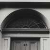 28 Forth Street.
Detail of B-type fanlight with decorative knops.