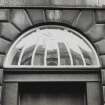 10 India Street
Detail of type C fanlight, with small semicircle decorated (as 6 India Street)