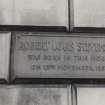 8 Howard Place.
Detail of plaque commemorating the birthplace of Robert Louis Stevenson.
